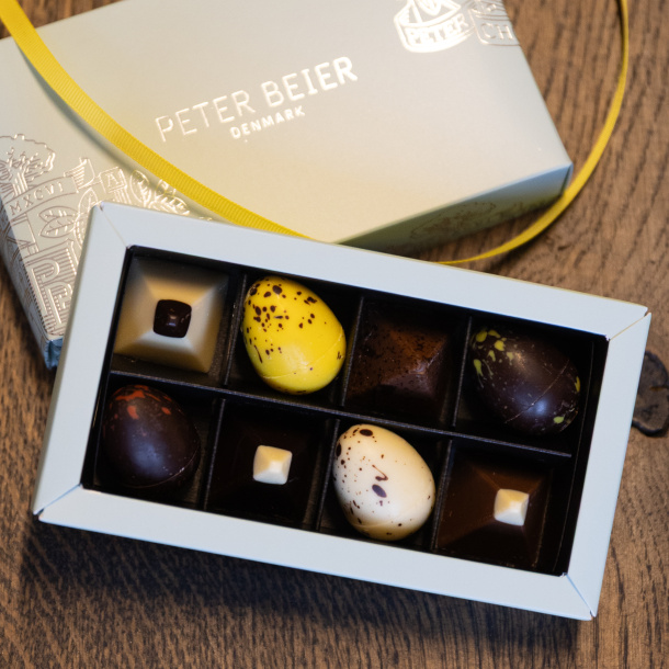 Signature Easter box w. 8 pieces 