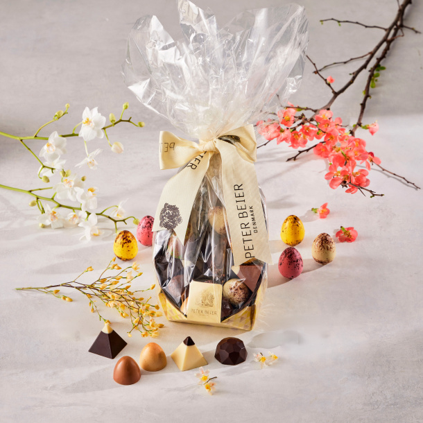 Easter Egg with filled Chocolates 410 g.