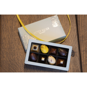 Signature Easter box w. 8 pieces 