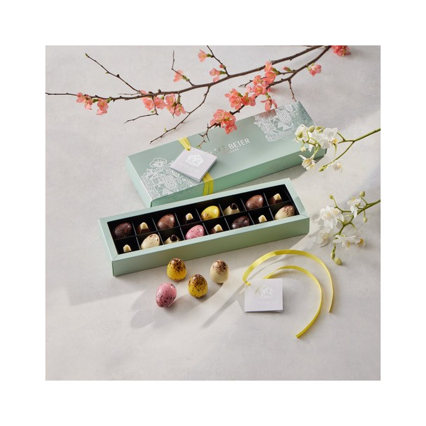 Signature Easter box w. 16 pieces 