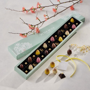 Signature Easter box w. 30 pieces 